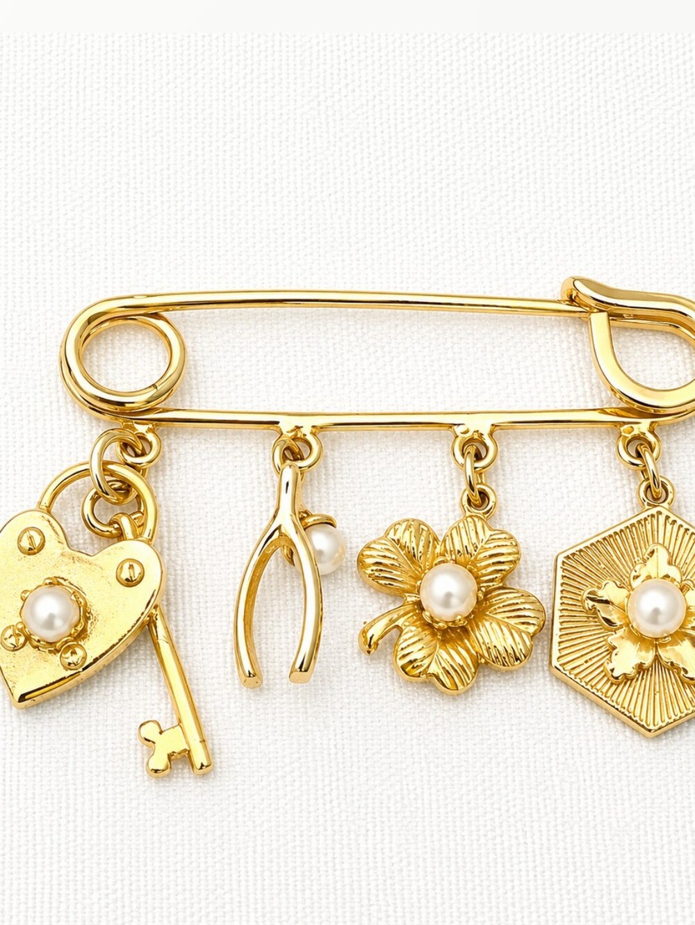 🍀🧷Gold Tone Lucky Charm Safety Pin Brooch Heart Key Clover Pearl Dangle Pin